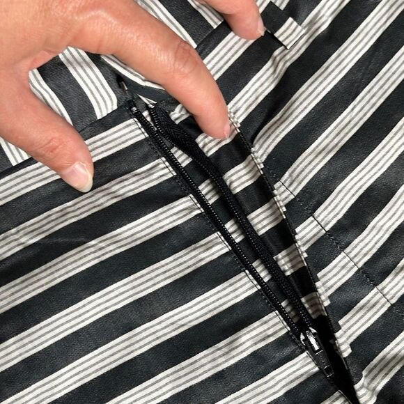 Marc by Marc Jacobs Mens Shorts Stripes Print Flat Front Multi Ink Size 30 - Picture 3 of 10